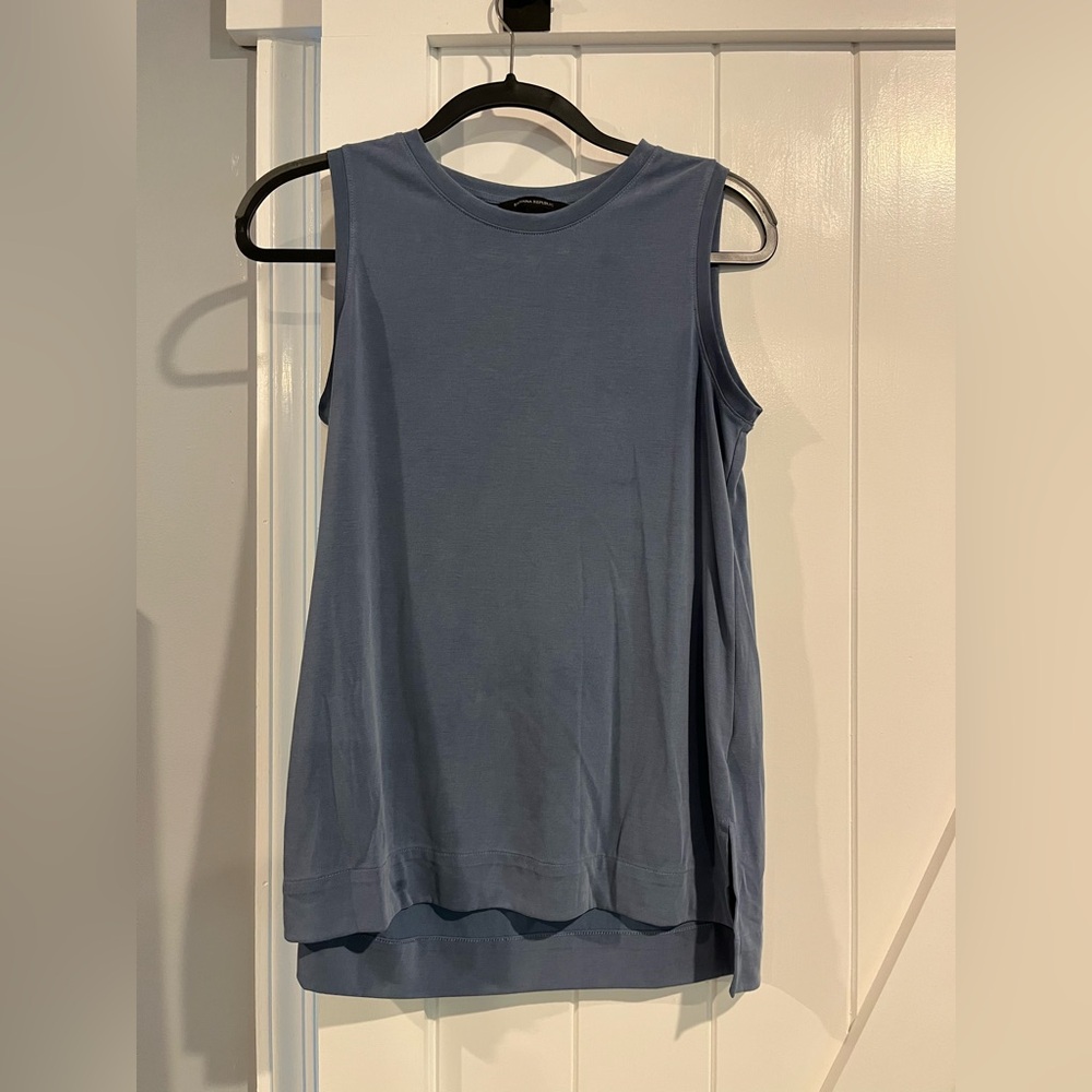 Banana Republic sleeveless tunic top